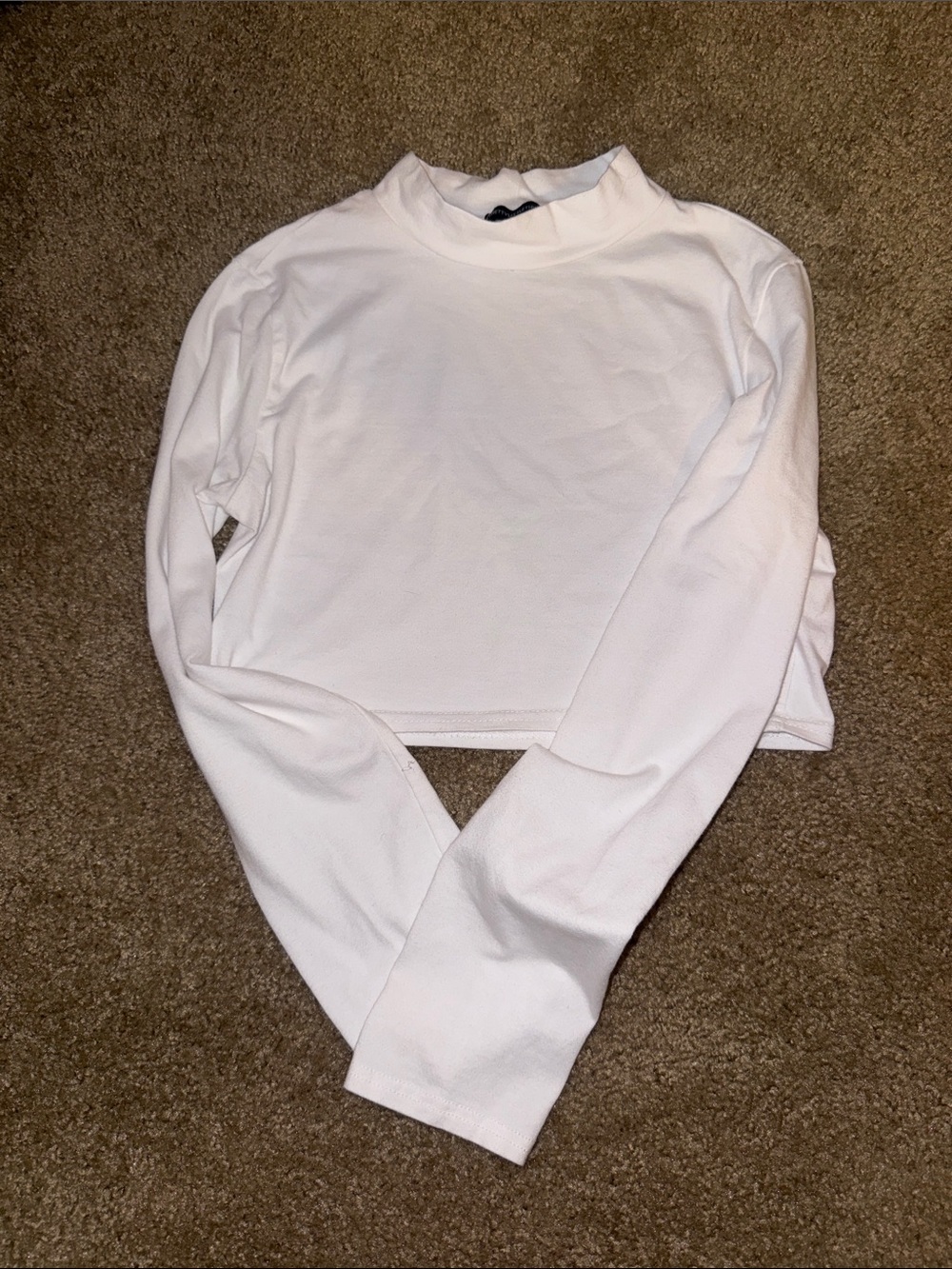 PrettyLittleThing White Cropped Long Sleeve Top - Picture 1 of 2